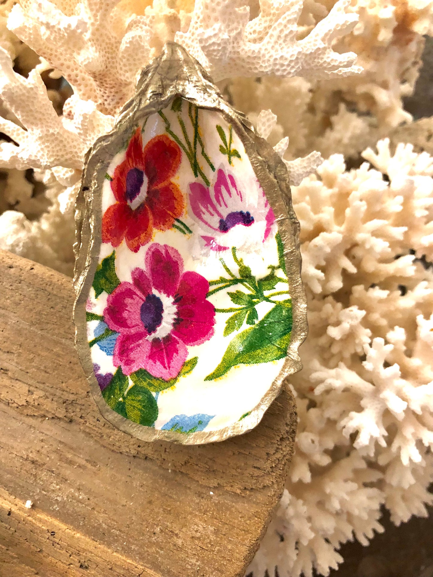 Poppy Decoupage Oyster Vanity Dish